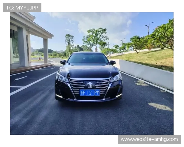 皇冠车官网提供便捷的线上预约试驾服务,体验未来出行方式